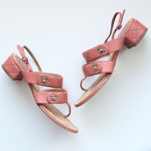 Chanel Quilted Leather Logo Sandals – Designer Summer Slides in Coral Pink - Picture 15 of 16